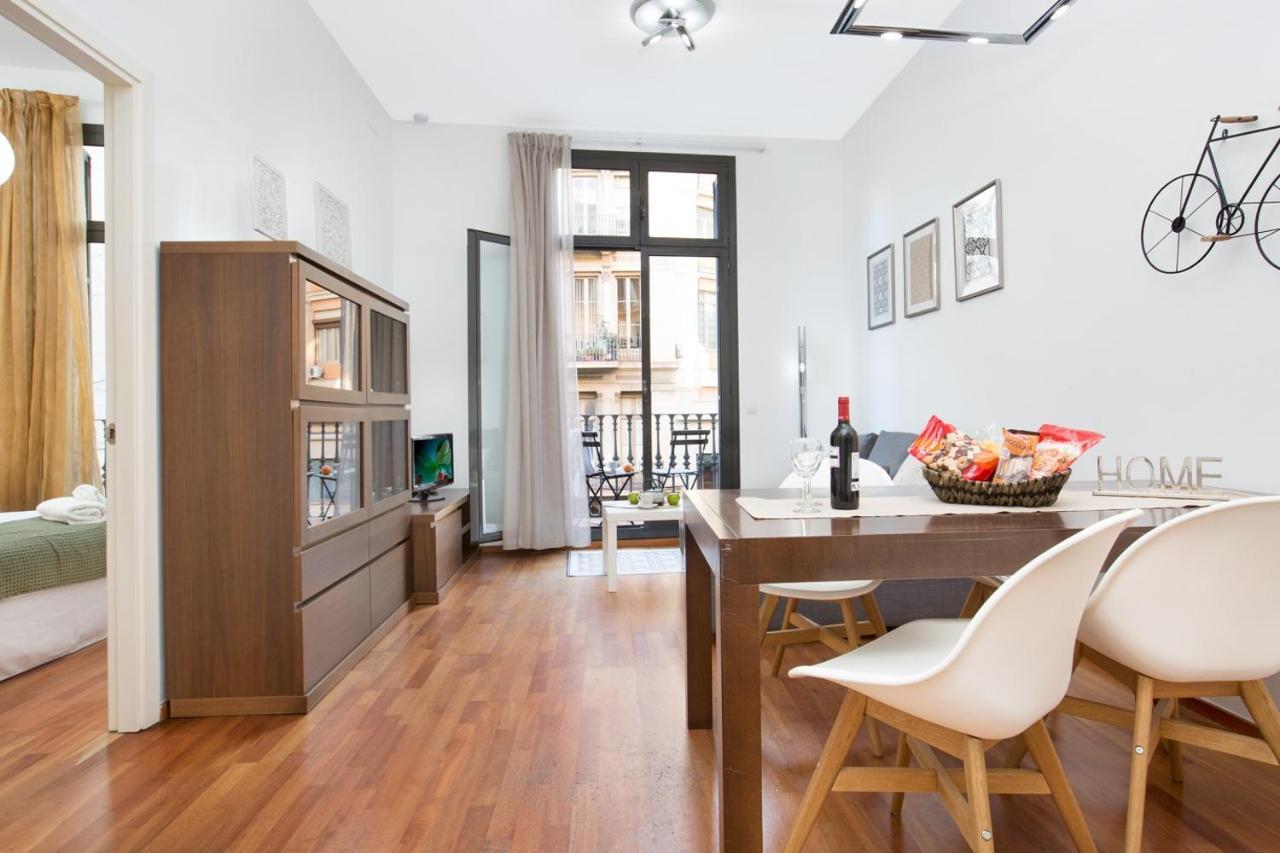 Stay U-Nique Apartments Balmes Barselona Dış mekan fotoğraf
